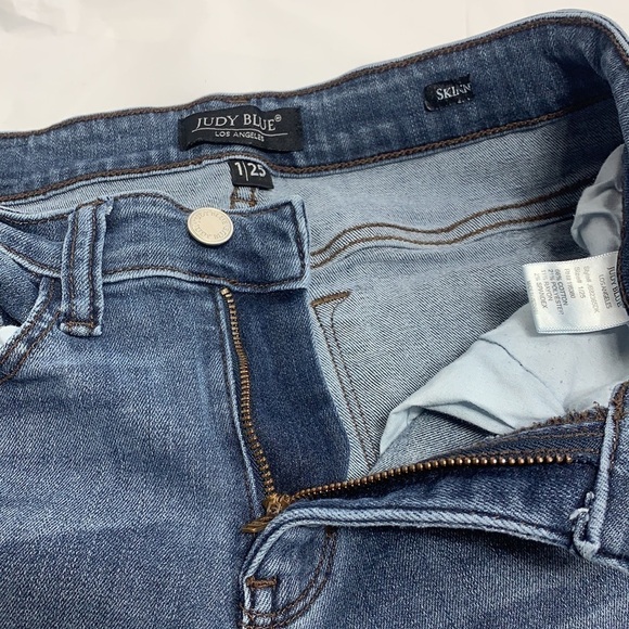 WOMEN’S Judy Blue Skinny Distressed Unfinished Cuff Blue Jeans Size 1 25 - Picture 8 of 9